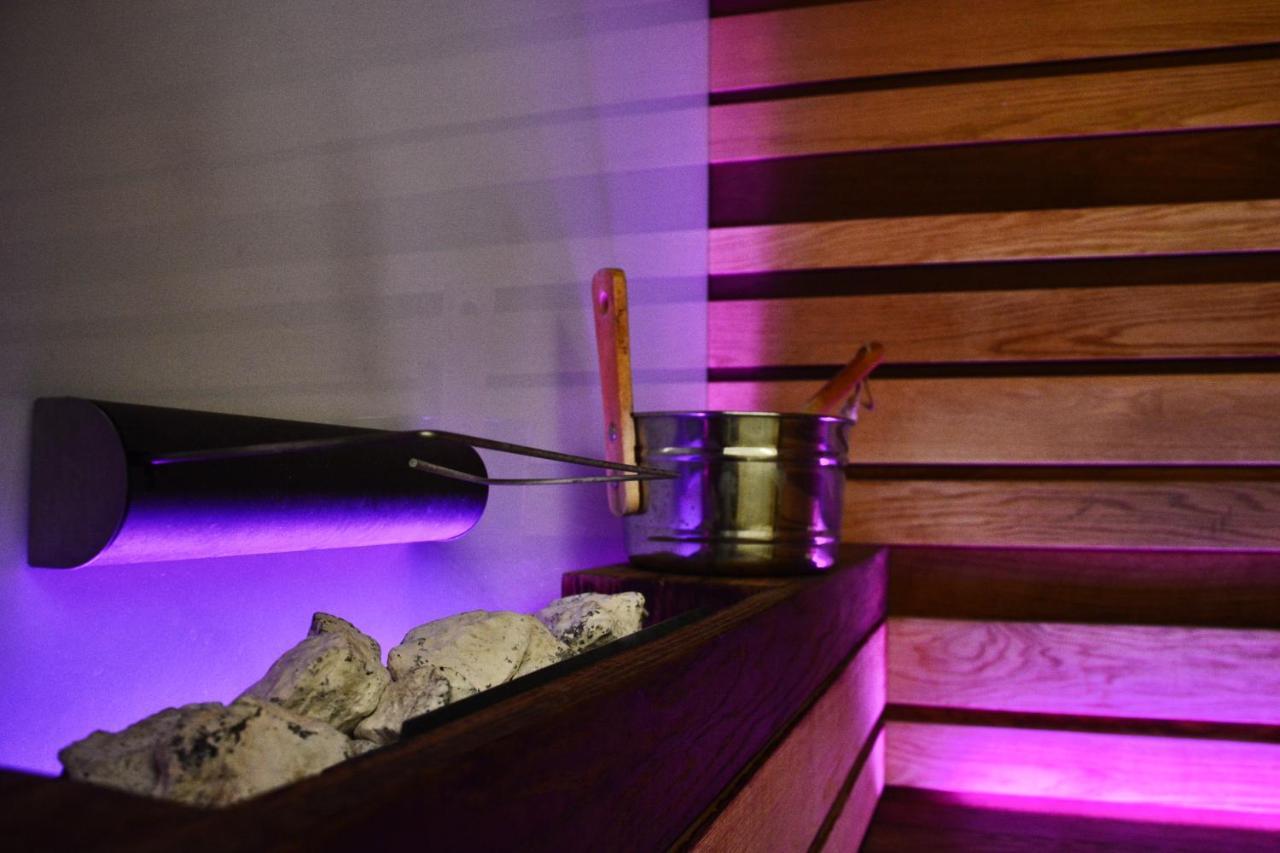 Hotel Touring Wellness & Beauty 퓨기 외부 사진