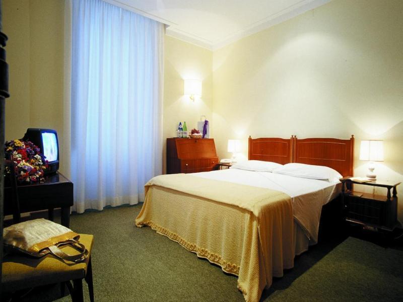 Hotel Touring Wellness & Beauty 퓨기 외부 사진