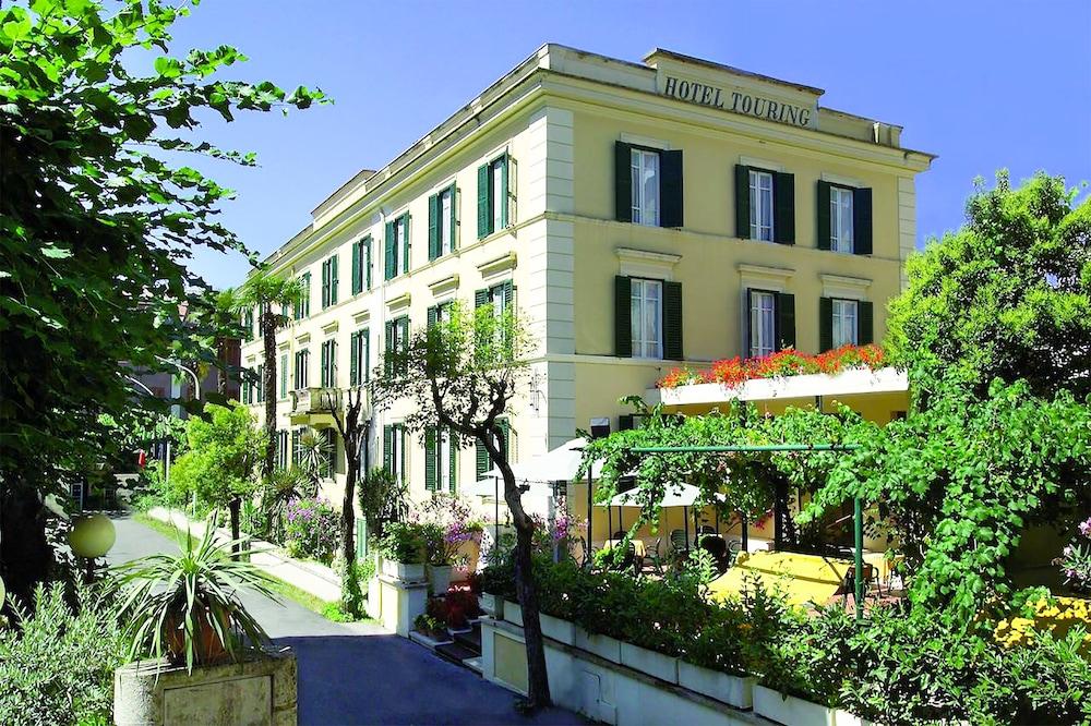 Hotel Touring Wellness & Beauty 퓨기 외부 사진